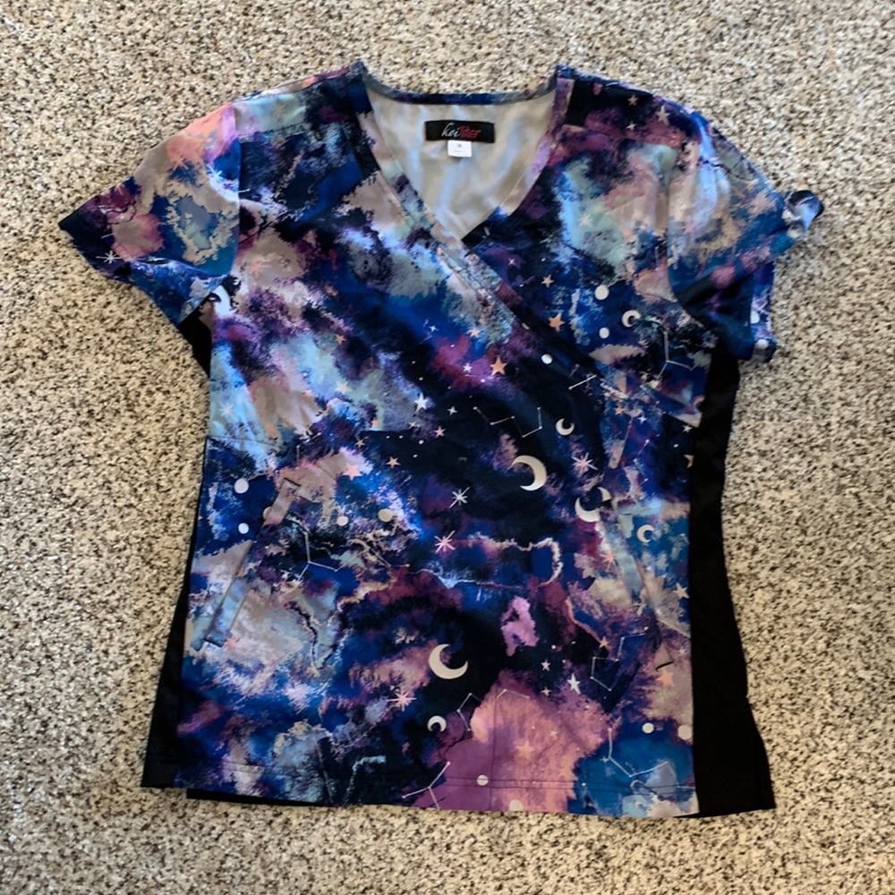 Nightsky scrub top Koi